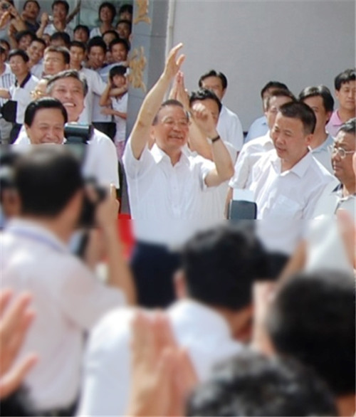 温家宝总理来叠石桥国际家纺城考察