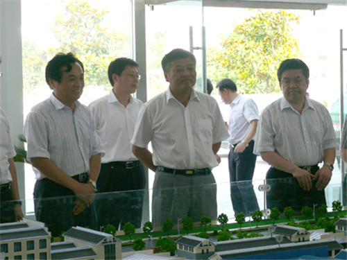 市领导调研新海门市实成农副产品批发市场