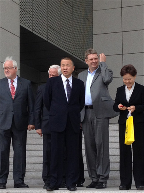 德国友城代表团参观考察赛城集团