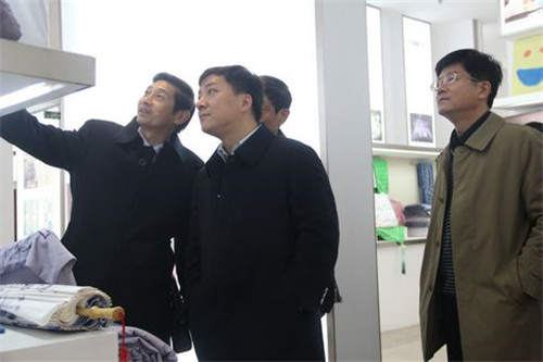 省市国检部门在叠石桥国际家纺城指导市场采购贸易方式申报工作
