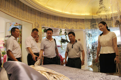 辽阳市副市长汪诚率队在海门工业园区专题调研叠石桥国际家纺城商贸功能示范区项目建设情况