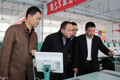 成都叠石桥家纺城项目组一行前来叠石桥家纺城调研考察