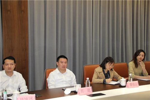 南通团市委组织青联旅游商贸界代表来访叠石桥家纺城