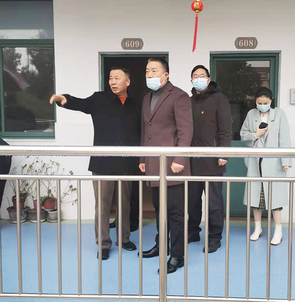 “关爱，我们在行动”——老年服务中心迎来爱心企业慰问
