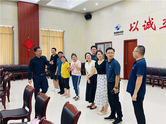 集团公司举办《危机意识与团队凝聚力打造》专题培训