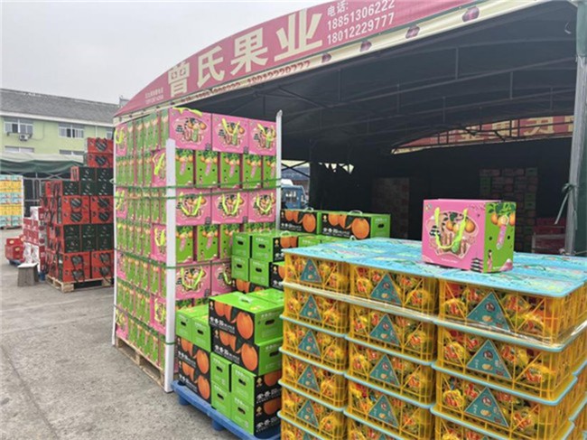 苏中农副产品交易中心迎来年货销售高峰期