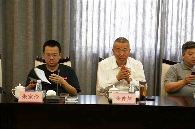 兵地融合发展草湖项目区来集团考察,签署战略合作框架协议