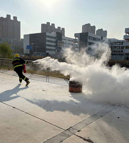 勤训勤练拼成绩--微型消防站技能比武竞赛